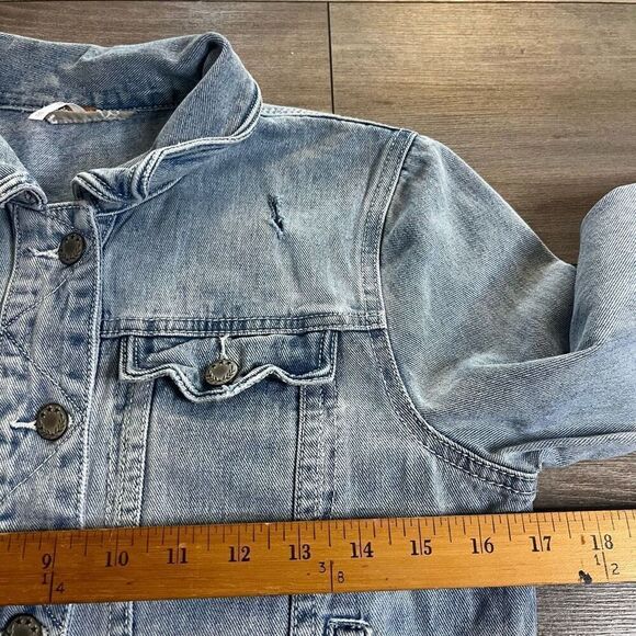 Free People Light Wash Distressed Denim Jacket Women XS - Picture 5 of 6
